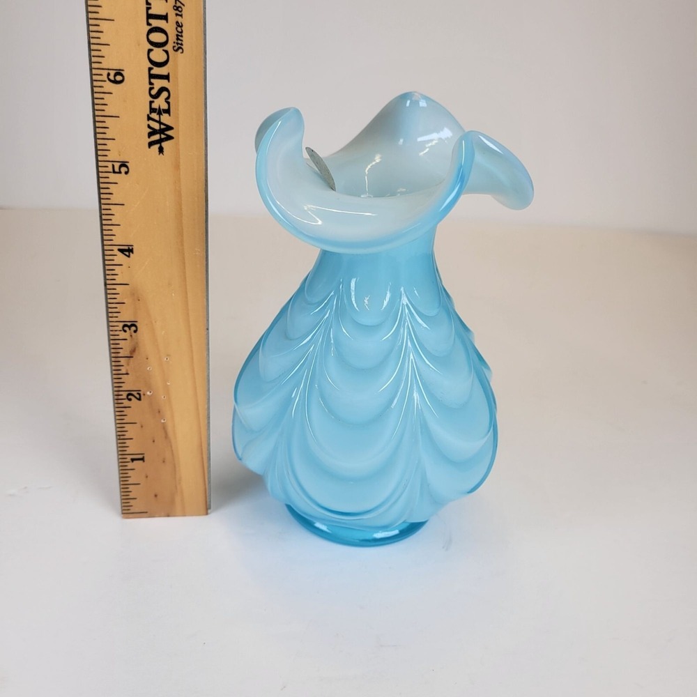 Vintage Vase MCM Fenton Art Handcrafted Glass Blue Topaz Drapery Bud 6" USA - Picture 7 of 8